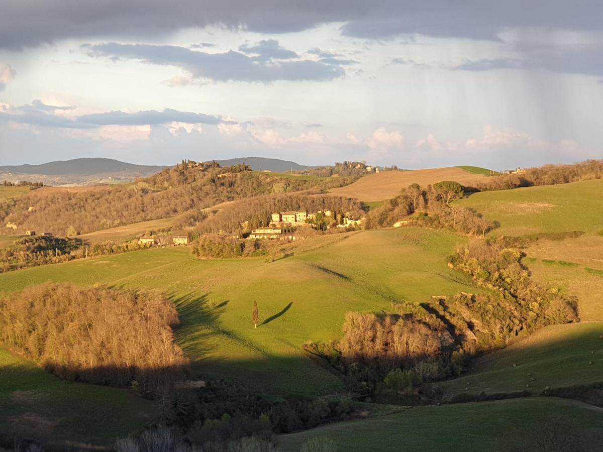 Agriturismo S. Eurosia مونتالشينو المظهر الخارجي الصورة