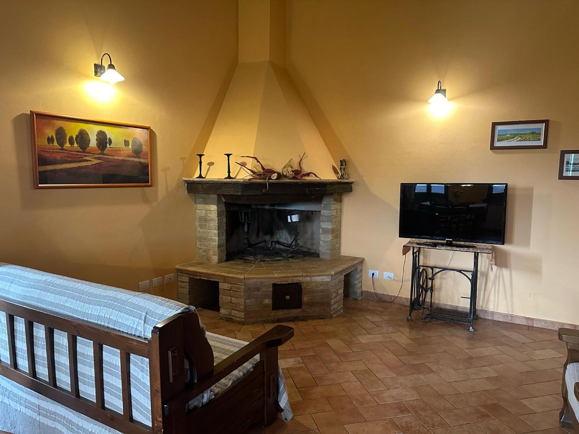 Agriturismo S. Eurosia مونتالشينو المظهر الخارجي الصورة