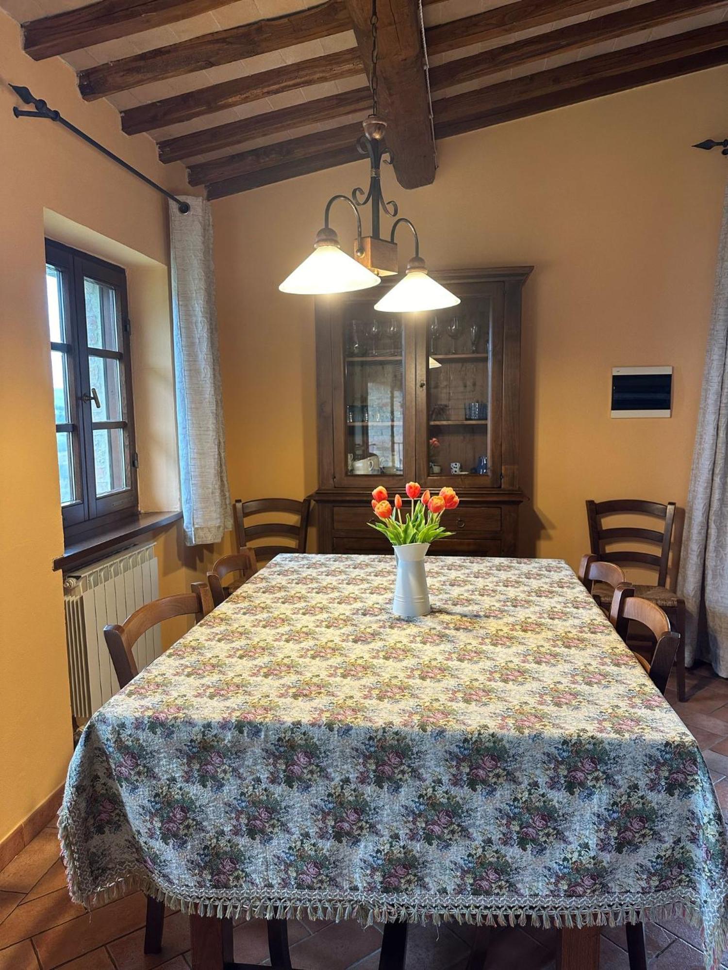 Agriturismo S. Eurosia مونتالشينو الغرفة الصورة