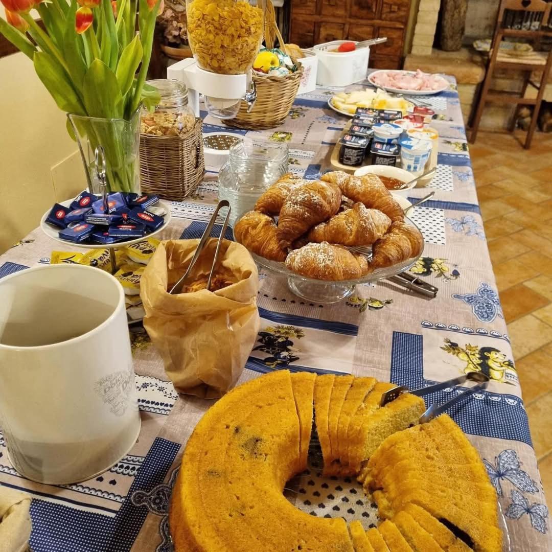 Agriturismo S. Eurosia مونتالشينو المظهر الخارجي الصورة