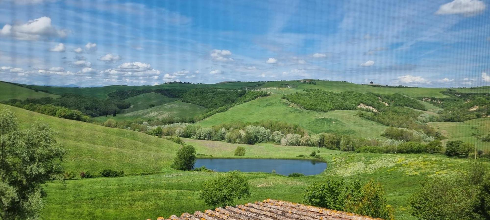 Agriturismo S. Eurosia مونتالشينو الغرفة الصورة